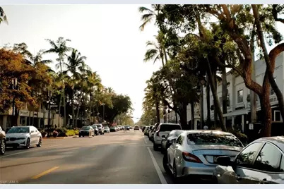 1100 9th St S #D201, Naples, FL 34102 - Photo 21