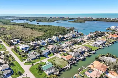 207 6th St, Bonita Springs, FL 34134 - Photo 9