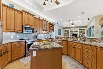 5867 Marble Ct, Naples, FL 34110 - Photo 11