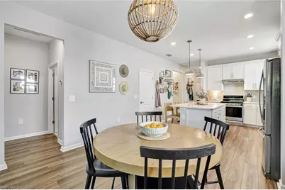 2240 Yellowfin Cir, Naples, FL 34114 - Photo 9