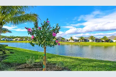 2428 Ariane Dr, Naples, FL 34112 - Photo 21