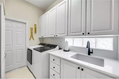 5291 Hawkesbury Way N, Naples, FL 34119 - Photo 19