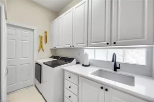 5291 Hawkesbury Way N, Naples, FL 34119 - Photo 19