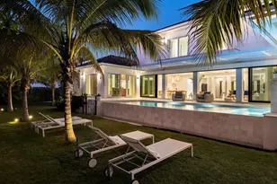 14 Sabre Ln, Naples, FL 34102 - Photo 1