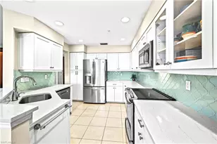 27061 Lake Harbor Ct, Bonita Springs, FL 34134 - Photo 3