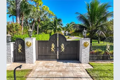 1890 Oakes Blvd #A, Naples, FL 34119 - Photo 3