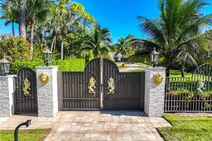 1890 Oakes Blvd, Naples, FL 34119 - Photo 3