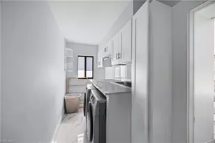 1890 Oakes Blvd, Naples, FL 34119 - Photo 21