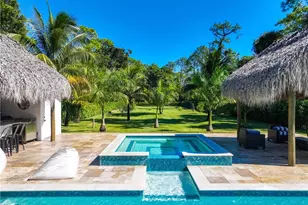 1890 Oakes Blvd, Naples, FL 34119 - Photo 29