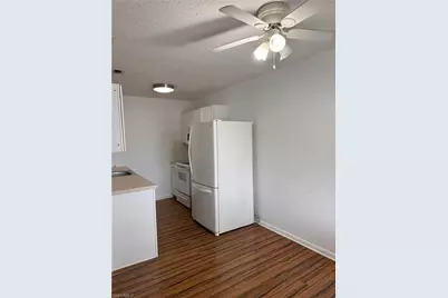 4629 Bayshore Dr #J7, Naples, FL 34112 - Photo 3