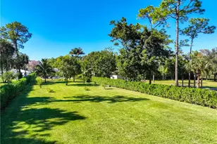 1890 Oakes Blvd, Naples, FL 34119 - Photo 33