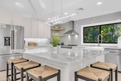 3155 64th St SW, Naples, FL 34105 - Photo 9