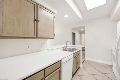 4620 Saint Croix Ln #911, Naples, FL 34109 - Photo 9