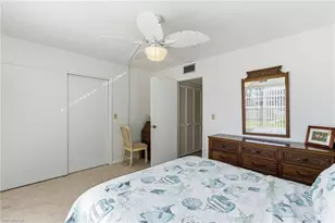 853 SE 46th Ln, Cape Coral, FL 33904 - Photo 23