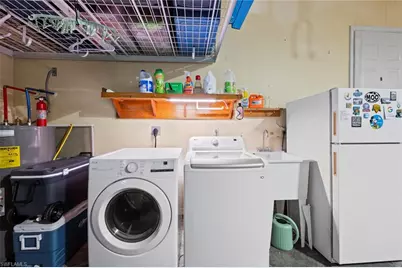 1070 21st St SW, Naples, FL 34117 - Photo 31