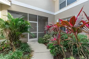 817 Carrick Bend Cir, Naples, FL 34110 - Photo 3