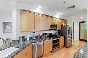 10620 Gulf Shore Dr, Naples, FL 34108 - Photo 7