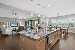 9453 Greenleigh Ct, Naples, FL 34120 - Photo 11