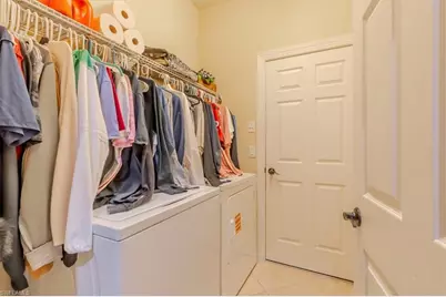 1674 Serrano Cir, Naples, FL 34105 - Photo 15