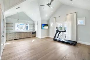 91 14th St S, Naples, FL 34102 - Photo 21