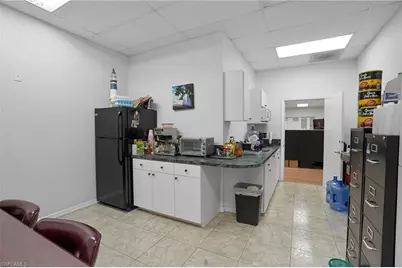 28065 Cleveland Ave, Punta Gorda, FL 33982 - Photo 17