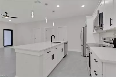4501 15th St SW, Lehigh Acres, FL 33973 - Photo 9