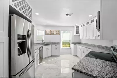 3141 Carriage Cir, Naples, FL 34105 - Photo 13