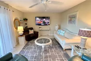 269 Palm Dr, Naples, FL 34112 - Photo 3