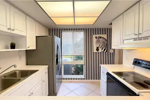 269 Palm Dr, Naples, FL 34112 - Photo 9