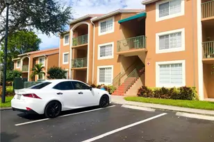 1220 Wildwood Lakes Blvd, Naples, FL 34104 - Photo 13