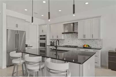 9072 Wisteria Way, Naples, FL 34114 - Photo 11