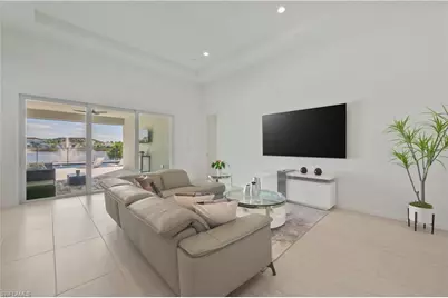 9072 Wisteria Way, Naples, FL 34114 - Photo 7