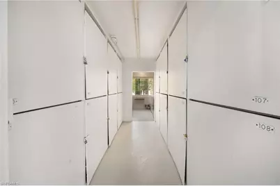 72 7th St S #206, Naples, FL 34102 - Photo 23