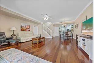 5561 Cove Cir, Naples, FL 34119 - Photo 15