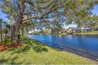 5561 Cove Cir, Naples, FL 34119 - Photo 5