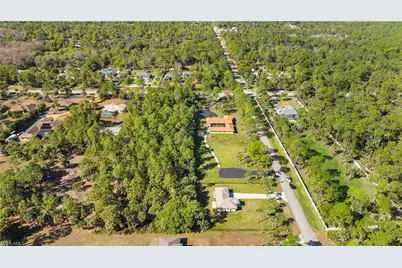 1580 16th St NE, Naples, FL 34120 - Photo 5
