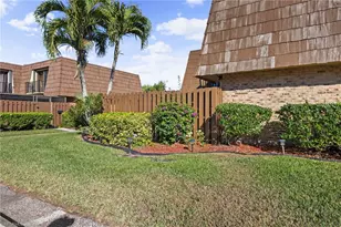 1569 Park Meadows Dr, Fort Myers, FL 33907 - Photo 3