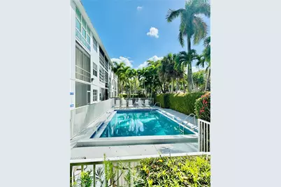 72 7th St S #306, Naples, FL 34102 - Photo 23