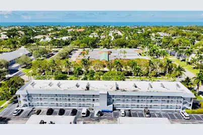 72 7th St S #306, Naples, FL 34102 - Photo 1