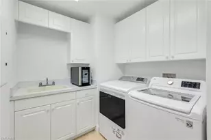 265 Indies Way, Naples, FL 34110 - Photo 25