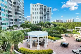 265 Indies Way, Naples, FL 34110 - Photo 31