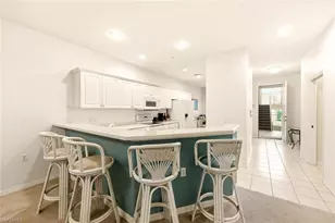 4843 Hampshire Ct, Naples, FL 34112 - Photo 5