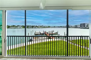 222 Harbour Dr, Naples, FL 34103 - Photo 7