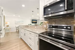 222 Harbour Dr, Naples, FL 34103 - Photo 15