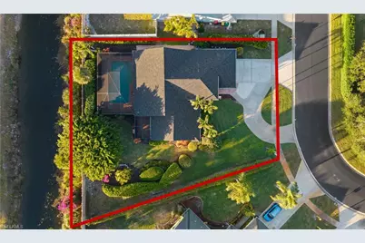 10027 Boca Cir, Naples, FL 34109 - Photo 3