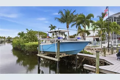 18161 Old Dominion Ct, Fort Myers, FL 33908 - Photo 3