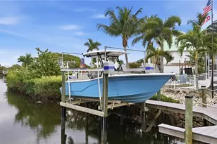 18161 Old Dominion Ct, Fort Myers, FL 33908 - Photo 3