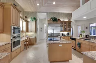 435 Terracina Way, Naples, FL 34119 - Photo 17