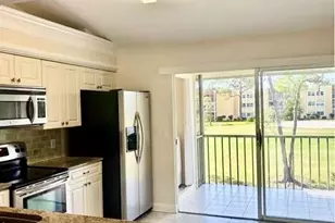 267 Quail Forest Blvd, Naples, FL 34105 - Photo 5