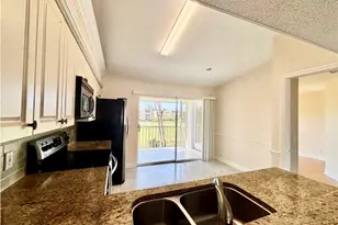 267 Quail Forest Blvd, Naples, FL 34105 - Photo 7